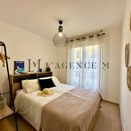 Апартаменты Citadella - T4 Moderne Avec Parking, Ascenseur, Terrasse, Centre-ville & A Pied *