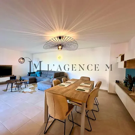 Citadella Centre & Calvi